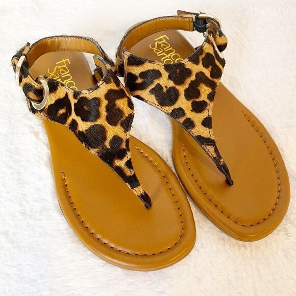 Franco Sarto Goldy T-Strap Leopard Sandals 5M Animal Print Calf Hair Flat Shoes - Picture 1 of 4